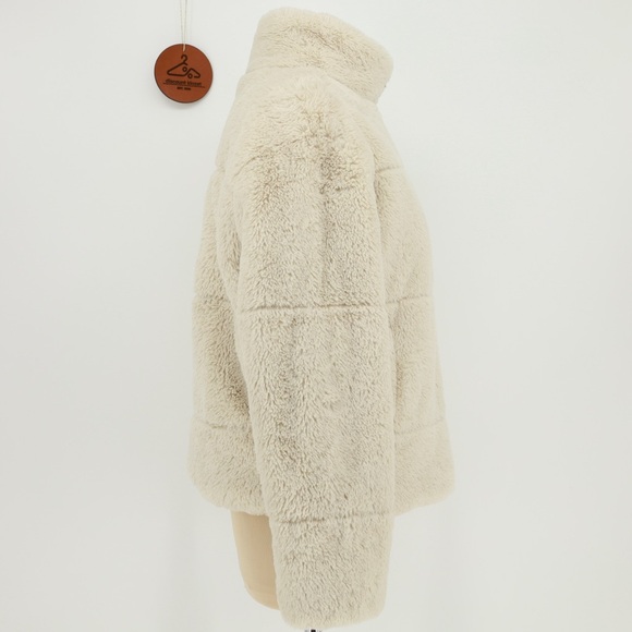 Kendall & Kylie Cream Teddy Jacket Size XS/S - Picture 2 of 8